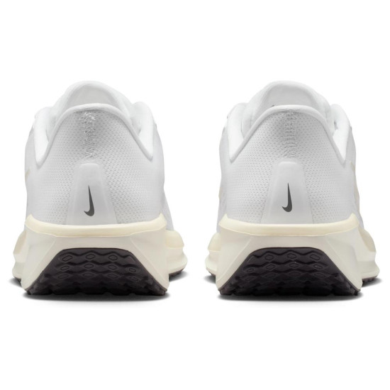 Nike Quest 6